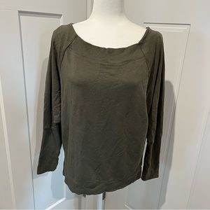 Zuda athletic sweater Sz M